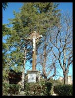 Le Calvaire du jardin de l'église de Rennes le Château